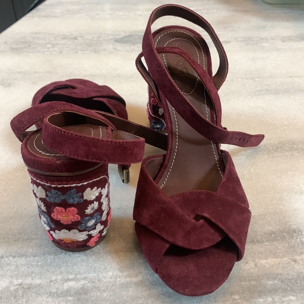 NWT See by Chloe chunky embroidered maroon suede heels size 38 (US 8)